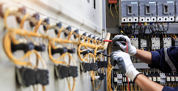 Professional Electrician technician working in Brady, TX